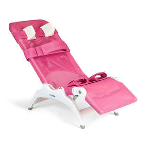 silla de ducha con reposapiés