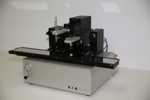 dispensador de reactivos de laboratorio 1