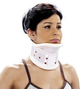 collarín cervical rígido
