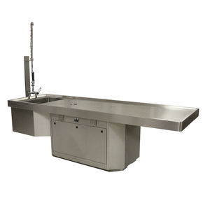 mesa de autopsia de medicina legal