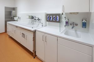 fregadero para la limpieza de endoscopios