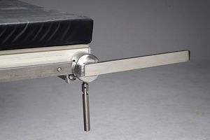 riel para mesa de operaciones