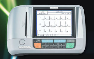 electrocardiógrafo para diagnóstico en reposo