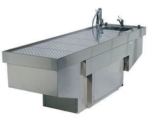 mesa de autopsia de medicina legal 1