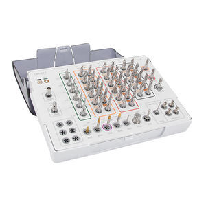 kit de instrumentos para implantología dental 1