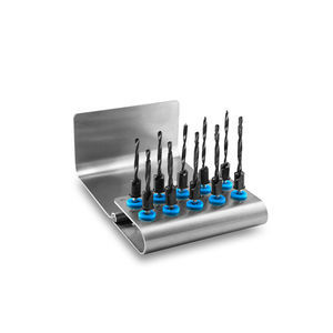 kit de instrumentos para implantología dental 1