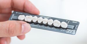 prótesis dental de composite