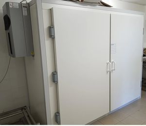 cámara mortuoria frigorífica para camillas mortuorias