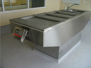 mesa de autopsia / rectangular / de acero inoxidable / con fregadero