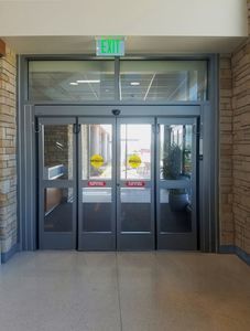 puerta de hospital 1