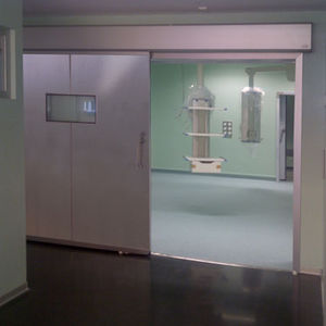 puerta de hospital