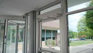 puerta de hospital