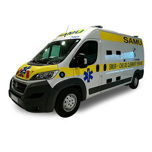 ambulancia para cuidados intensivos 1