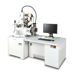 microscopio FIB-SEM