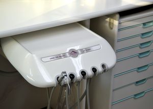 portainstrumentos para unidad dental bajo encimera
