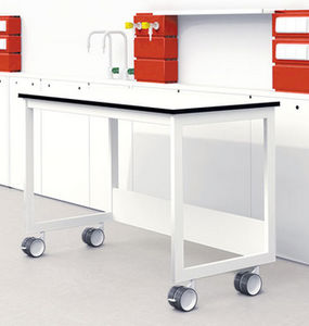 mesa de laboratorio móvil