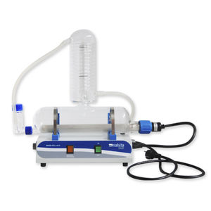 destilador de agua de laboratorio