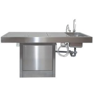 mesa de autopsia de medicina legal