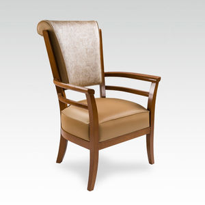 silla con respaldo alto