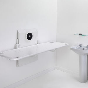 camilla de baño de altura regulable 1