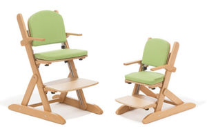 silla con reposabrazos