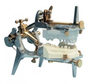 articulador dental totalmente regulable