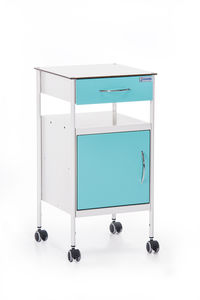 mesa de cabecera con ruedas 1