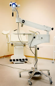 colposcopio binocular