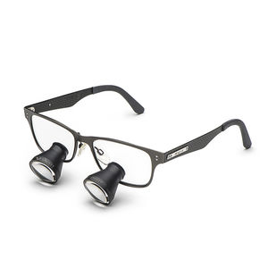 lupa quirúrgica con montura de gafas