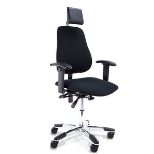 silla de oficina con reposabrazos