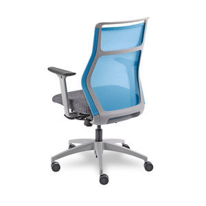 silla con reposabrazos
