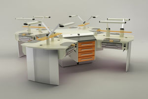 puesto de trabajo para laboratorio dental con luz 1