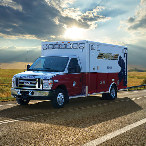 Ambulancia con cuerpo modular independiente - American Emergency Vehicles - tipo III / de gas