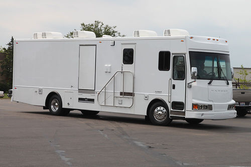 Unidad móvil hospitalaria para mamografía - 16772 - Farber Specialty Vehicles - autobús / con cuerpo modular independiente / diésel