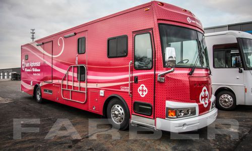 Unidad móvil hospitalaria para mamografía - 15932 - Farber Specialty Vehicles - autobús / diésel