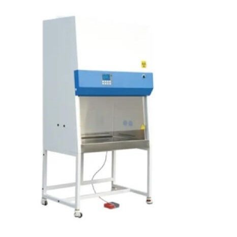 Puesto de seguridad citotóxica de laboratorio - BIH4FA2 - BiHealthcare - de pie / con luz UV / con filtro HEPA