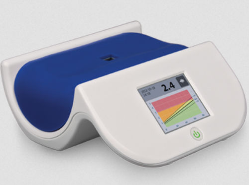 Analizador POC para enfermedades cardiovasculares - AGE - Diagnoptics Technologies - por fluorescencia / de diabetes / de sepsis