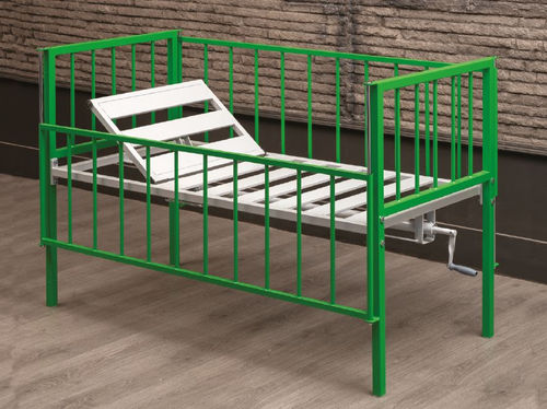 Cama de hospital - TM-K 2203 - Turmed - manual / pediátrica / de altura fija