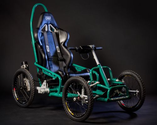 Silla de ruedas eléctrica - Axess e3 - Mont Blanc Mobility - todoterreno / de deporte / de altura regulable