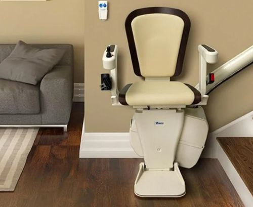 Salvaescaleras para escalera con giros - CAPRI - Vimec - para humanos / de tipo sillón / en riel