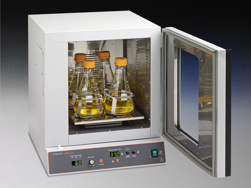 Incubadora de laboratorio compacta - LSE™ - Corning BV - con 1 puerta / con agitación