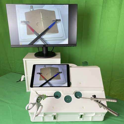 Simulador de formación - eoSim SurgTrac - eoSurgical - para sutura / laparoscópico / para atención general