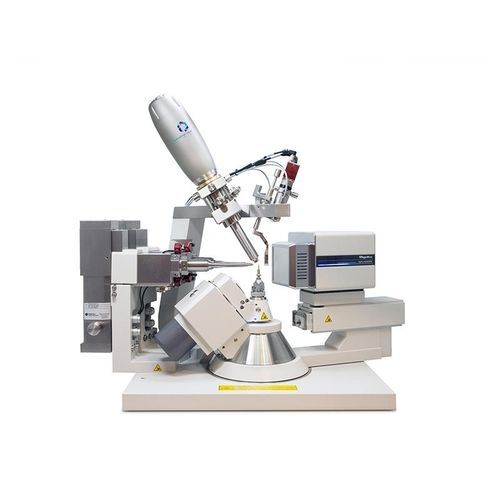 Difractómetro de rayos X XtaLAB SynergyS Rigaku Corporation de laboratorio