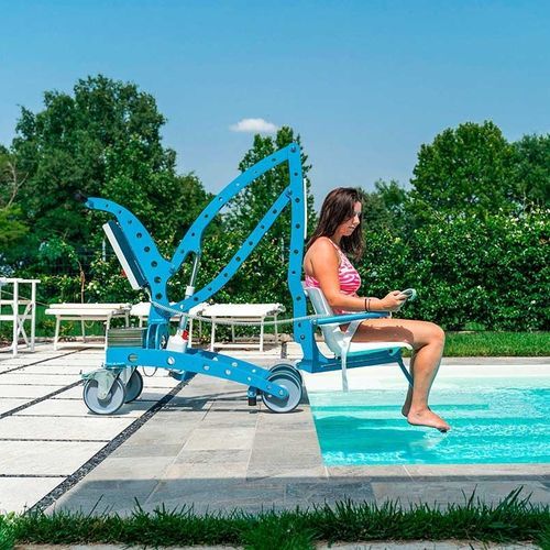 Elevador de pacientes con batería - EcoPool - DiGi Project - con ruedas / para piscina / elevadora