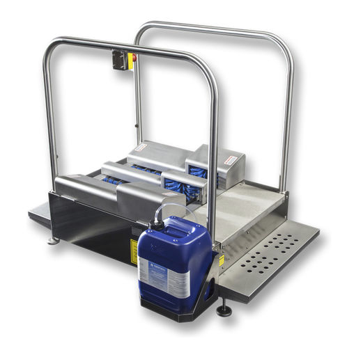 Estación de limpieza para botas - MBW 3000 - Meritech - compacta
