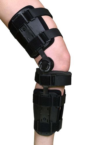 Órtesis de rodilla - ARK1011Y - Armor Orthopedics - estabilización de los ligamentos de la rodilla / articulada