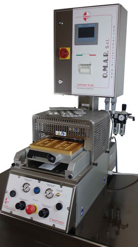 Sistema de embalaje semiautomático - FANTASY plus - O.M.A.R. S.r.l. Pharmaceutical Blister Solution - compacto / en blíster / para la industria farmacéutica