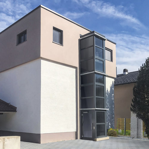 Ascensor para residencia de ancianos - Schachtlift - Ascendor GmbH - para centro de salud / para personas con movilidad reducida / doméstico