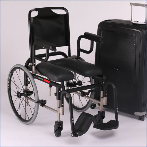 Silla de ruedas manual - Traveller - Lagooni - para ducha / plegable / con orinal