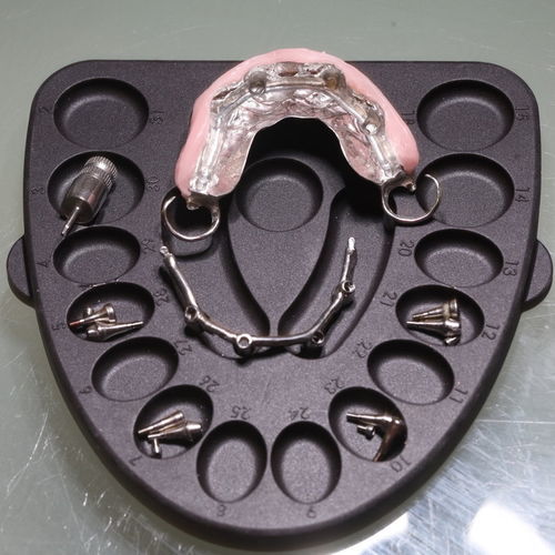 Bandeja para odontología - LaminateButler™ - Gate Dental Services Ltd - para almacenamiento / silicona